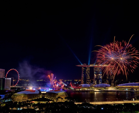 FIREWORKS VIEWS FROM ROOMS FACING MARINA BAY Peninsula Excelsior Hotel Singapore 